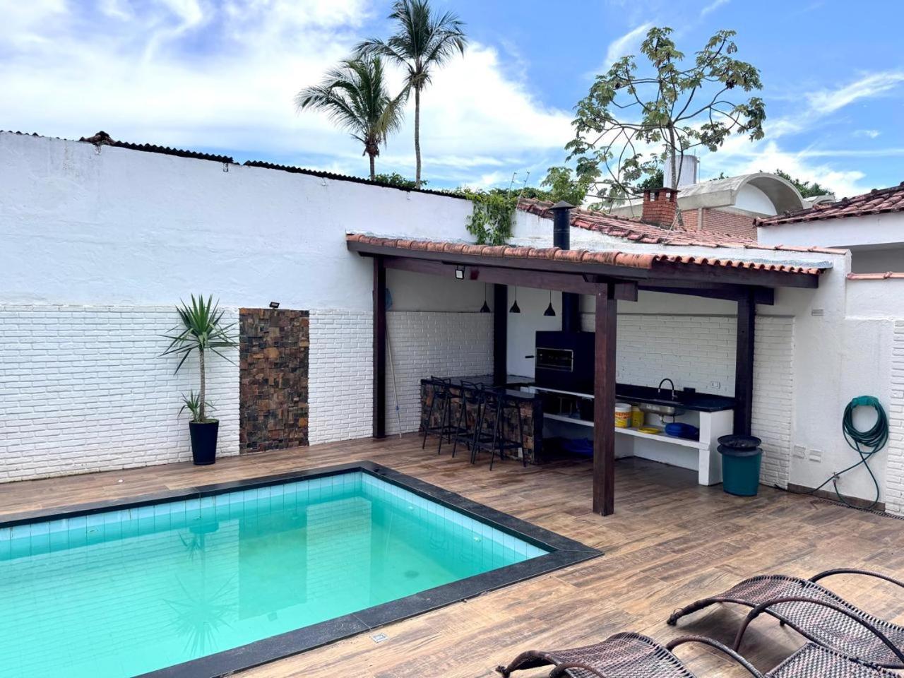 Otima Localizacao! Casa Tulipa, Praia De Pernambuco กัวรูจา ภายนอก รูปภาพ